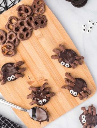 Chocolate Spider Cookies